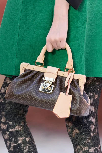 Look 34